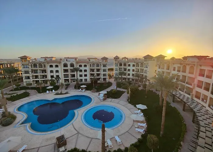 Sahl Hasheesh Al Saraya